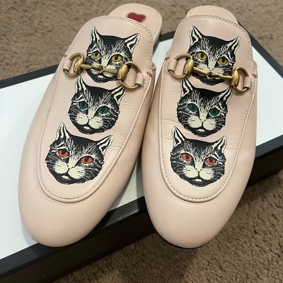 Gucci Loafers/ Slides size 37 Worn once with Box! - Picture 2 of 4